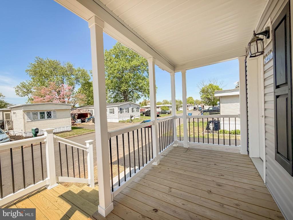 PENNWOOD CROSSING - Residential