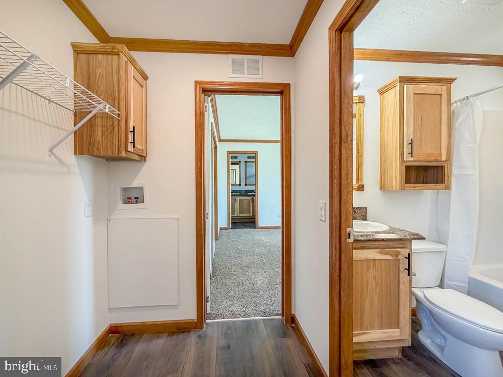 PENNWOOD CROSSING - Residential