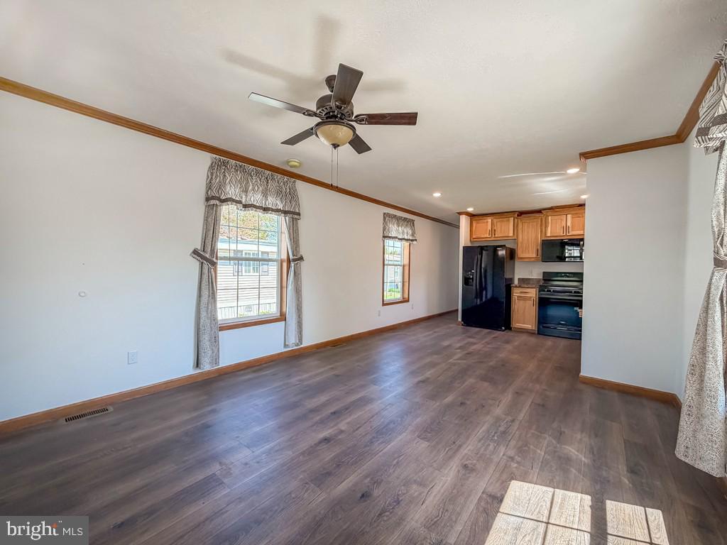 PENNWOOD CROSSING - Residential