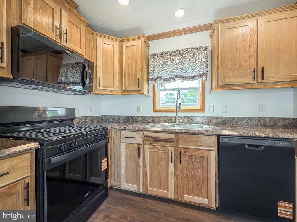 PENNWOOD CROSSING - Residential
