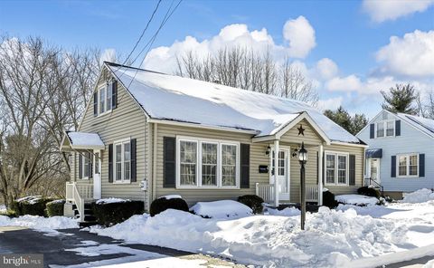 538 W LOCUST STREET LEBANON PA 17042