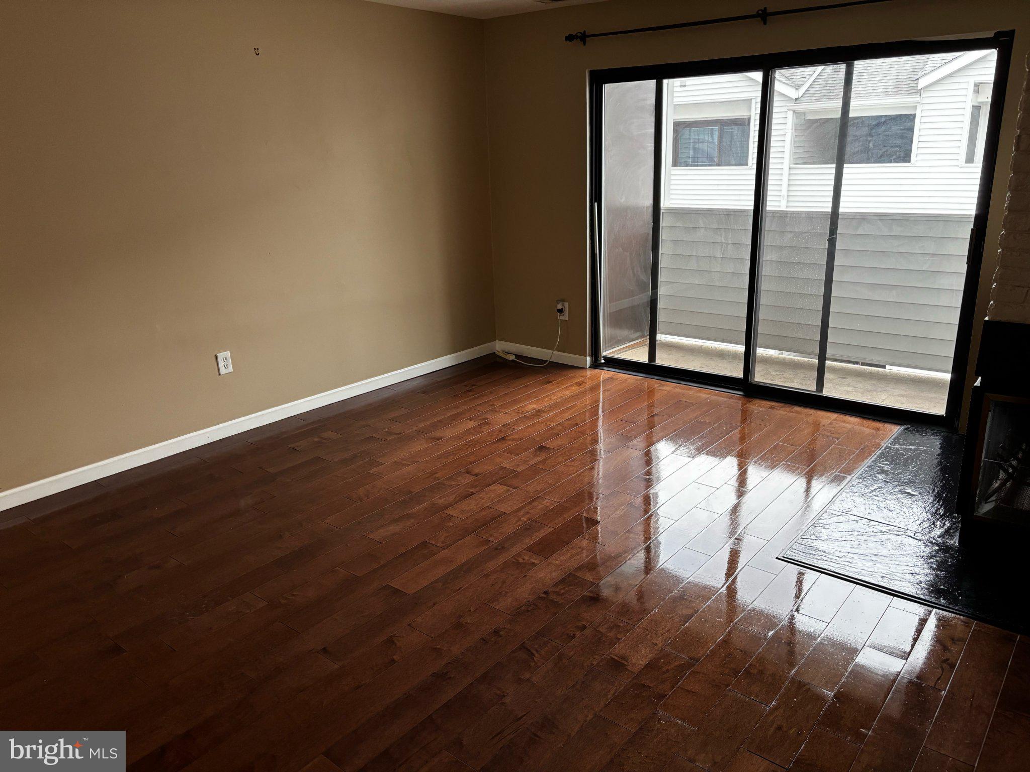 1625 CARRIAGE HOUSE TERRACE G