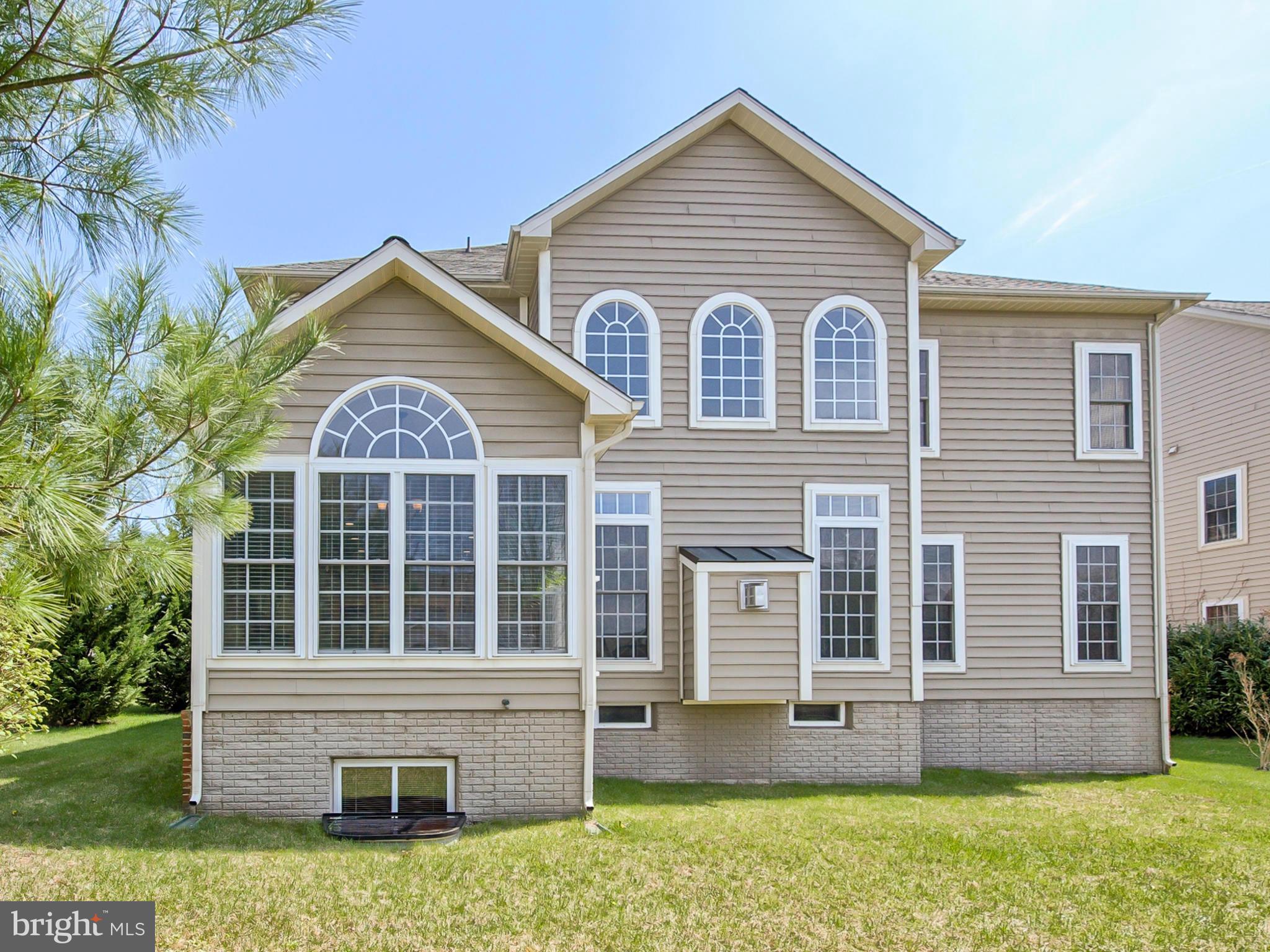 VILLAGES OF URBANA - Residential Lease