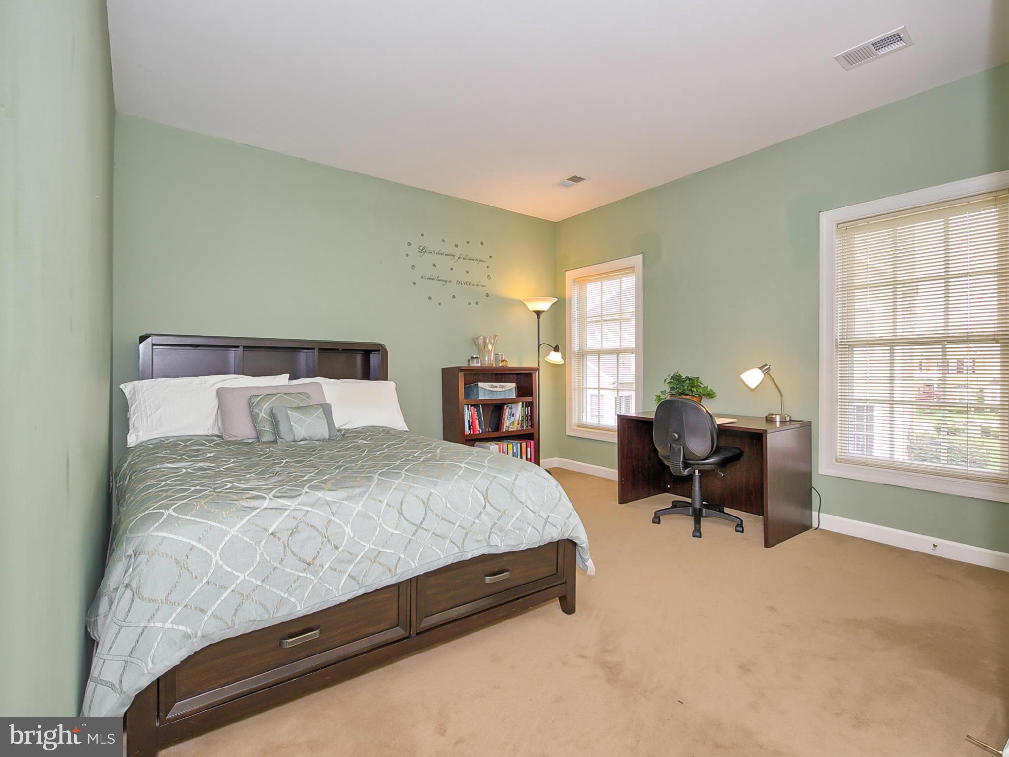 VILLAGES OF URBANA - Residential Lease