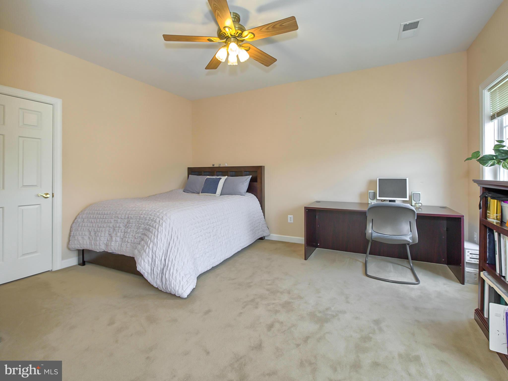 VILLAGES OF URBANA - Residential Lease