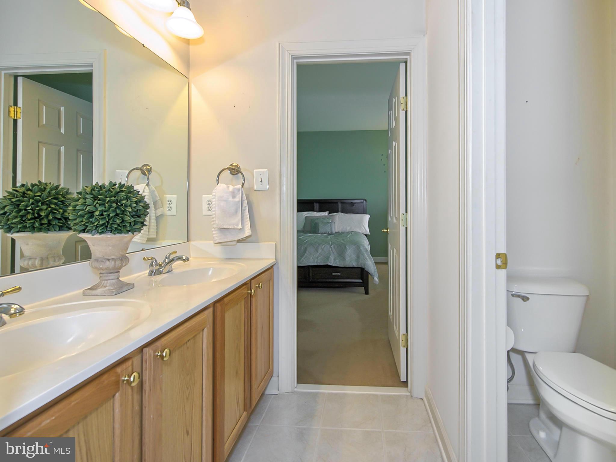 VILLAGES OF URBANA - Residential Lease