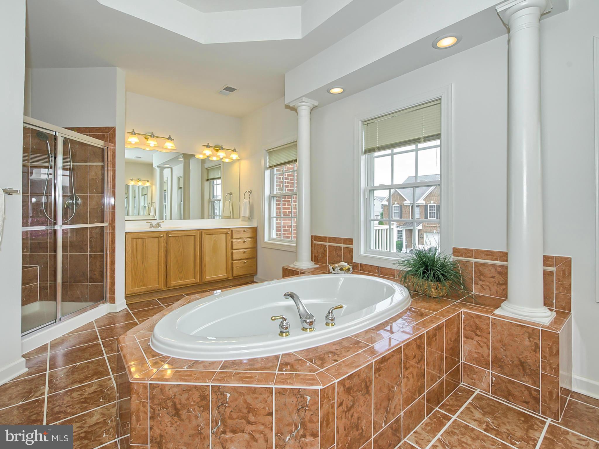 VILLAGES OF URBANA - Residential Lease