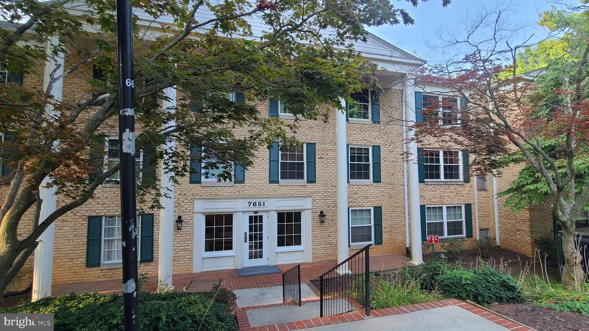 THE COLONIES - Residential Lease