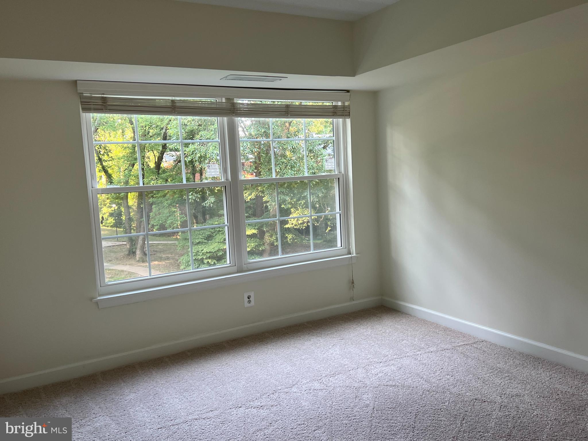 THE COLONIES - Residential Lease