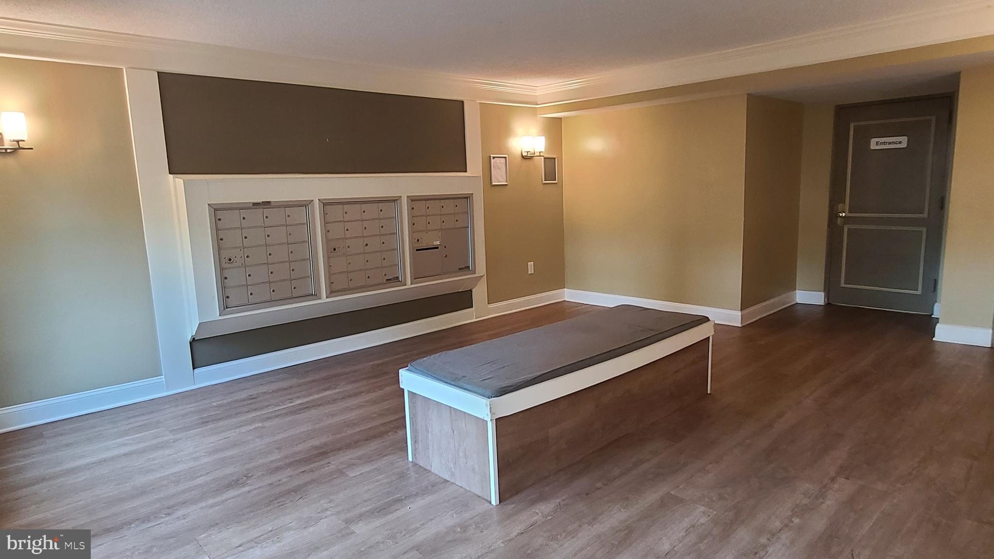 THE COLONIES - Residential Lease