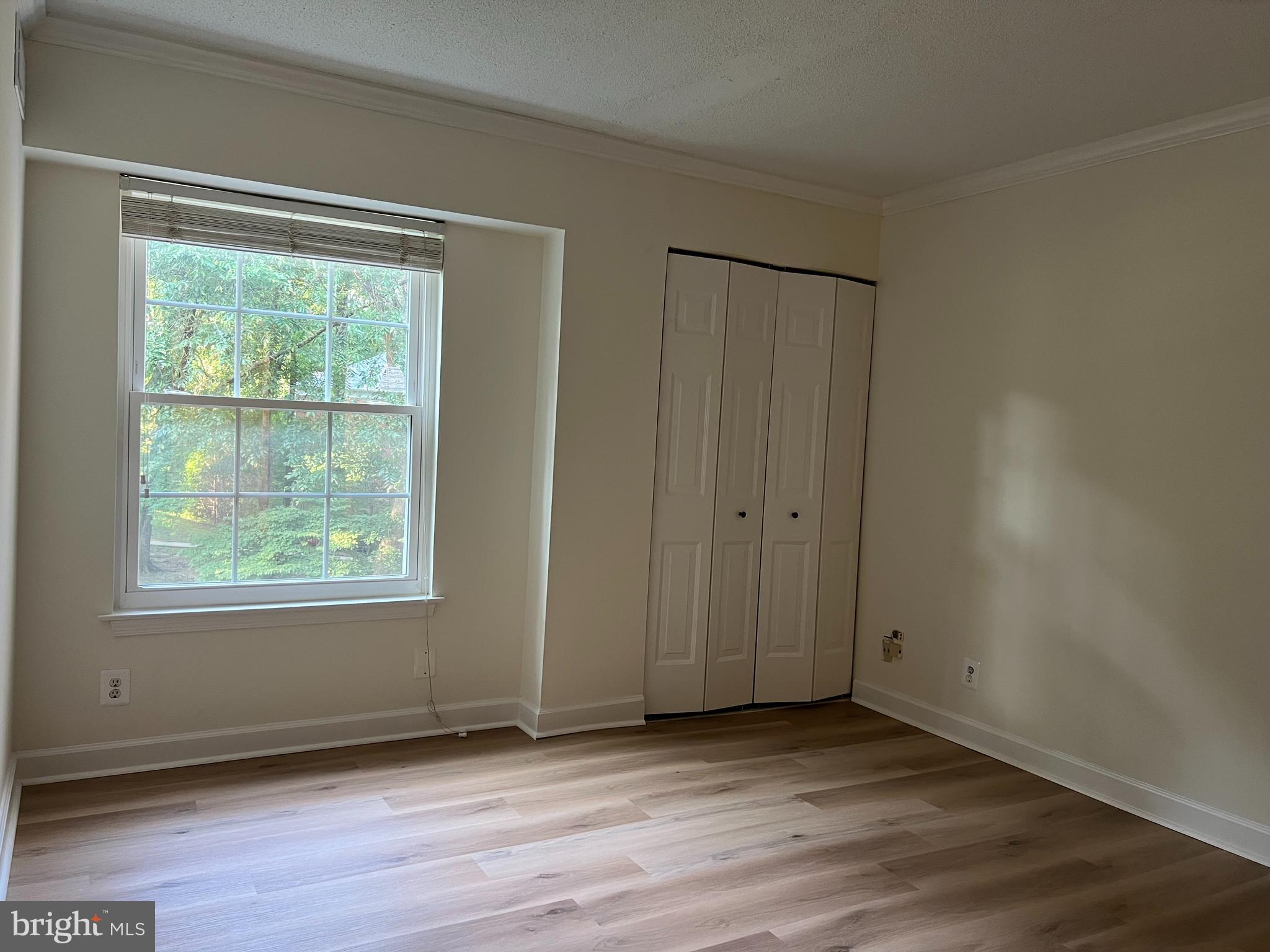 THE COLONIES - Residential Lease