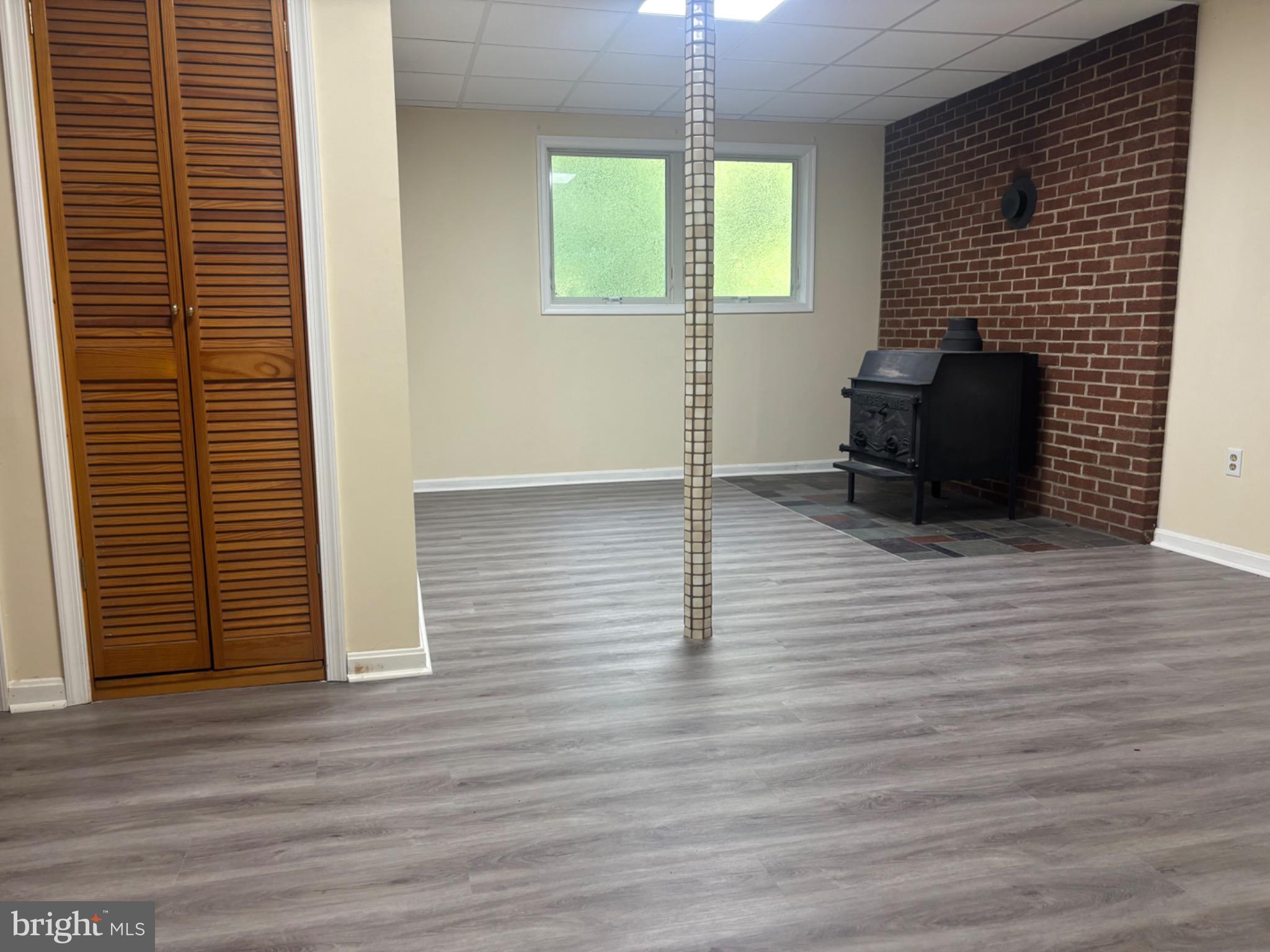 LAND O LAKES - Residential Lease