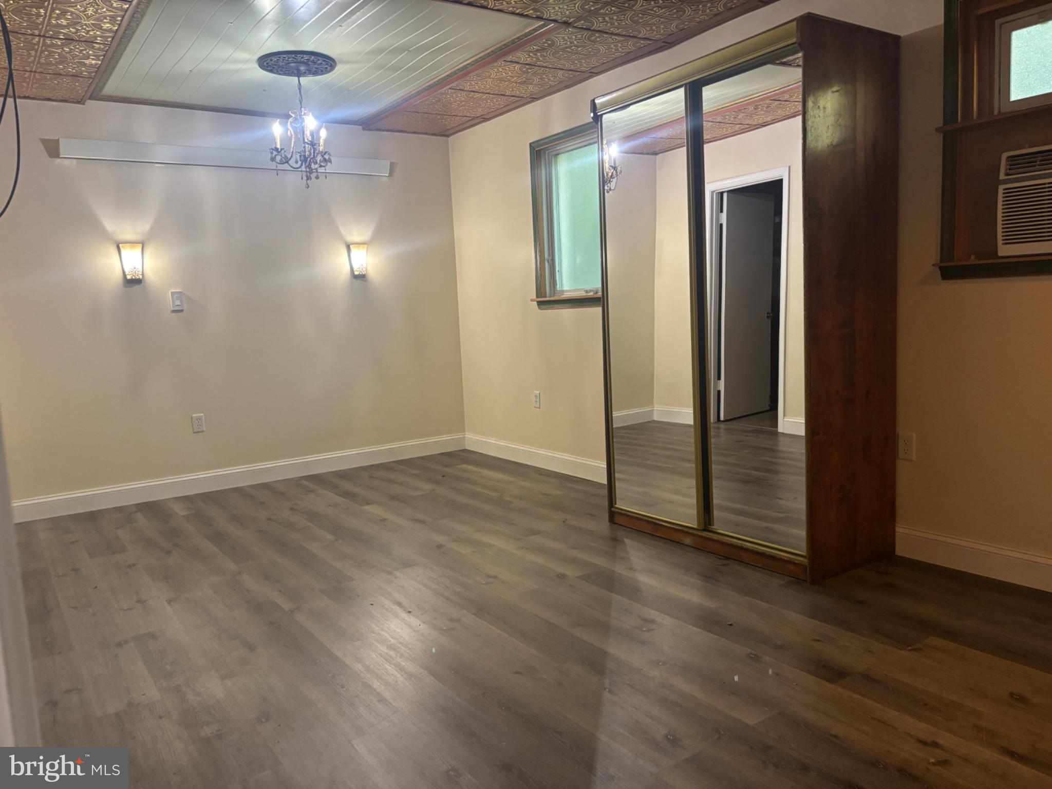 LAND O LAKES - Residential Lease