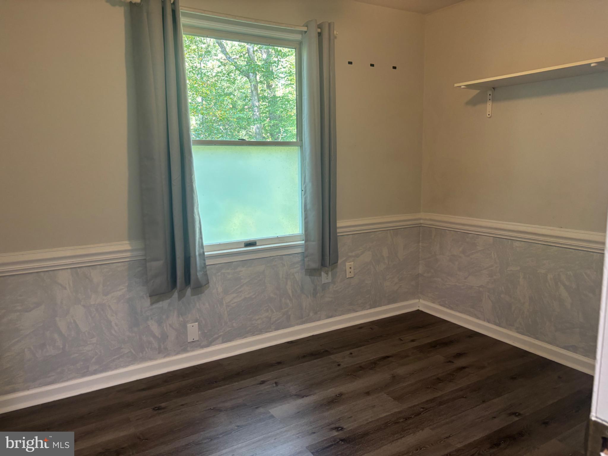 LAND O LAKES - Residential Lease