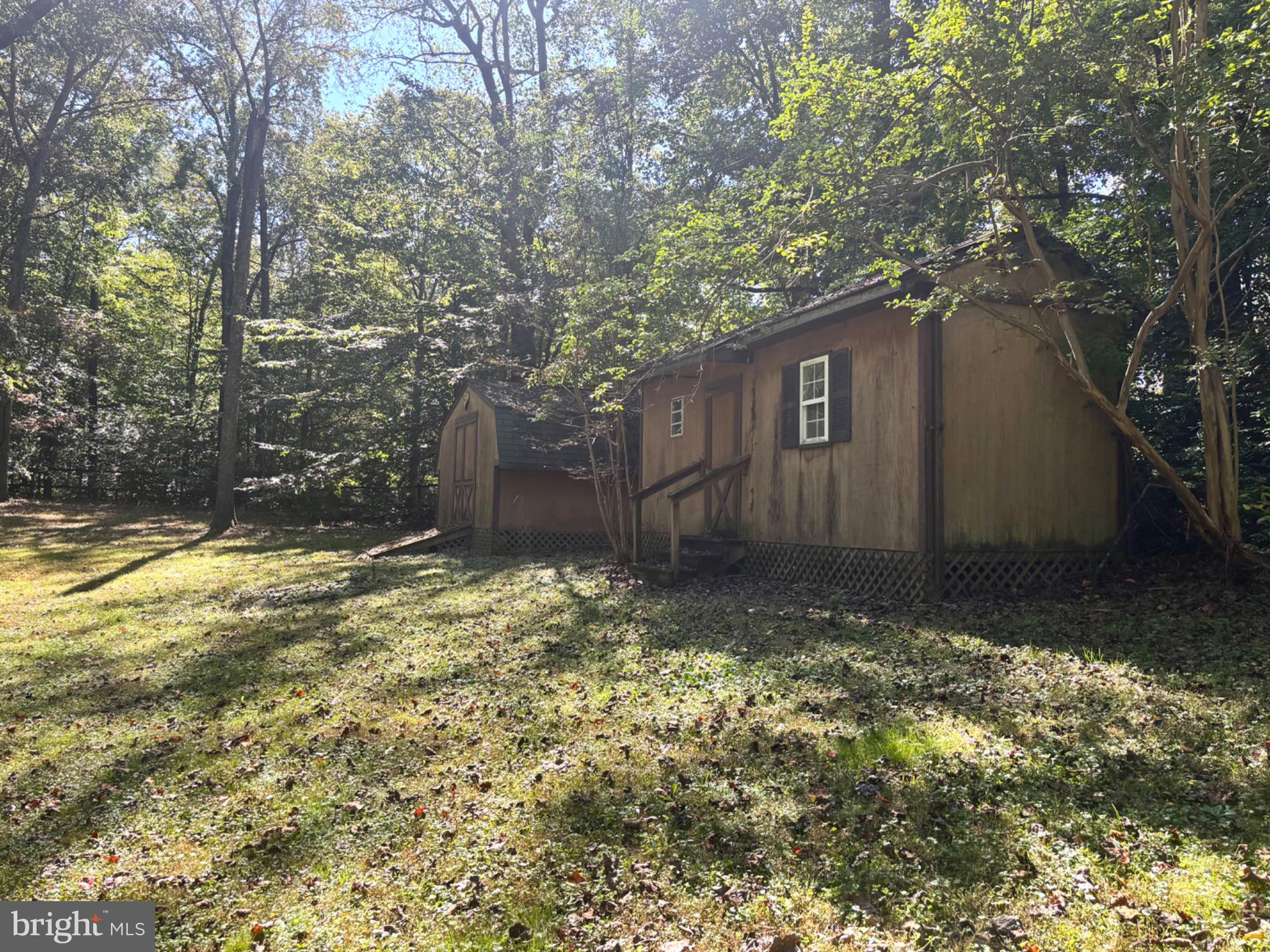 LAND O LAKES - Residential Lease