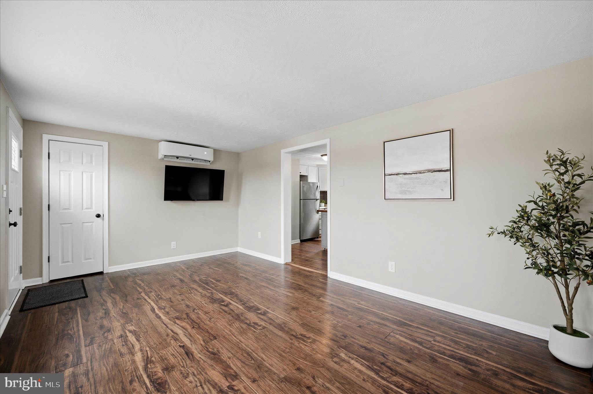 HAPPY CREEK - Residential