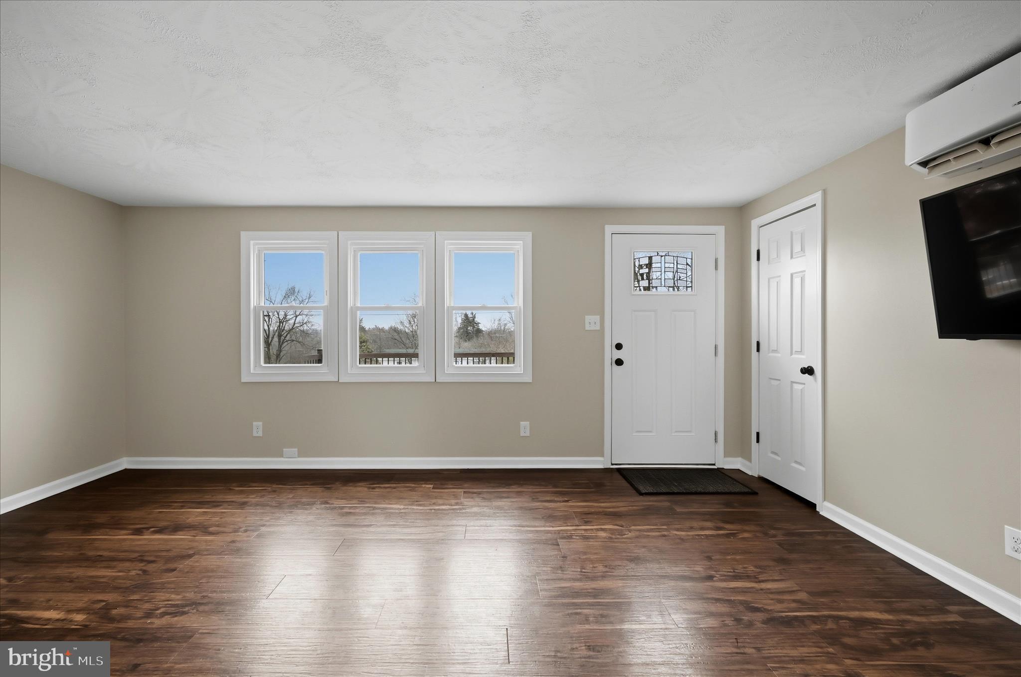 HAPPY CREEK - Residential