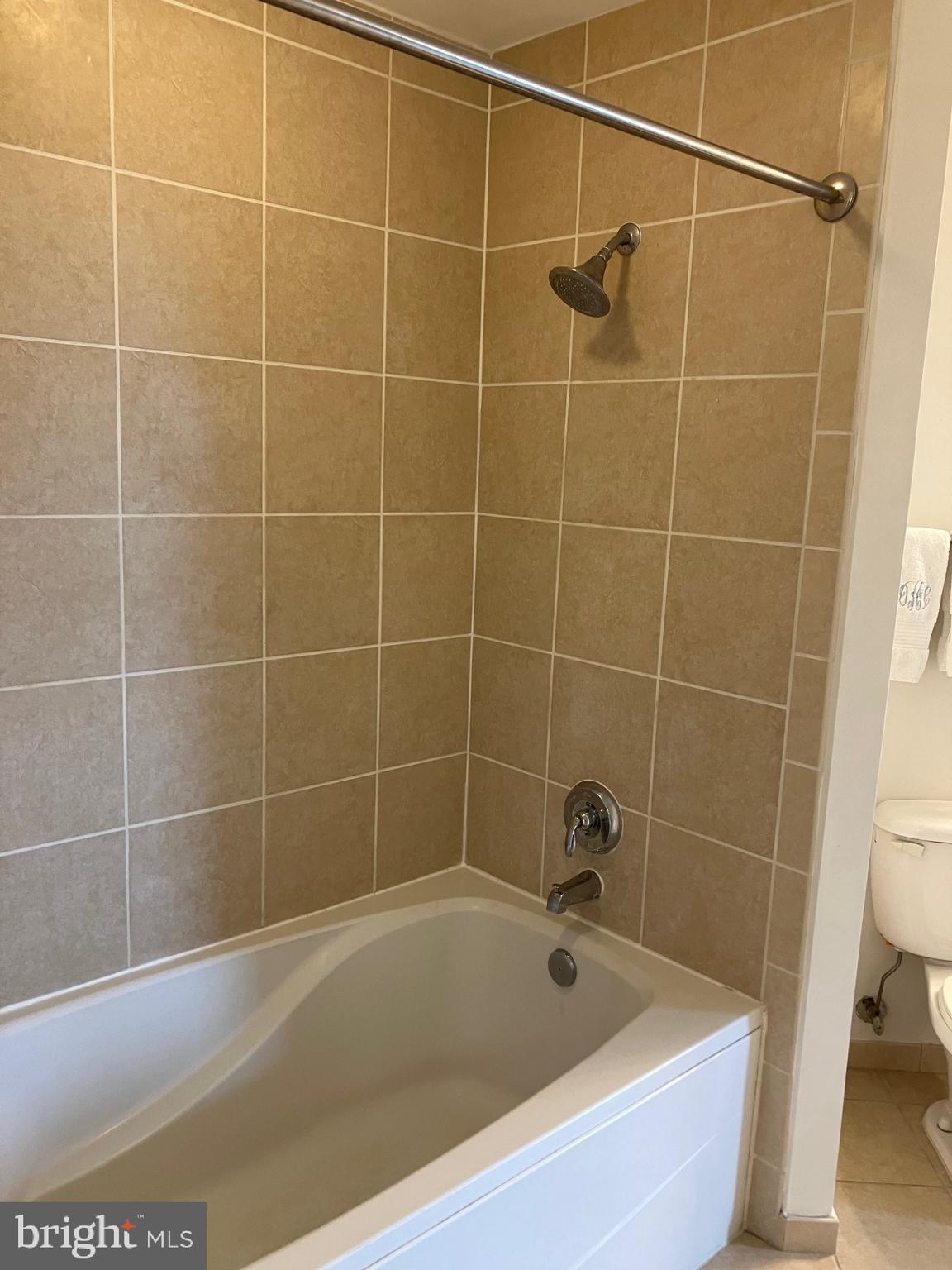 ONE NATIONAL HARBOR CONDOMINIUM - Residential