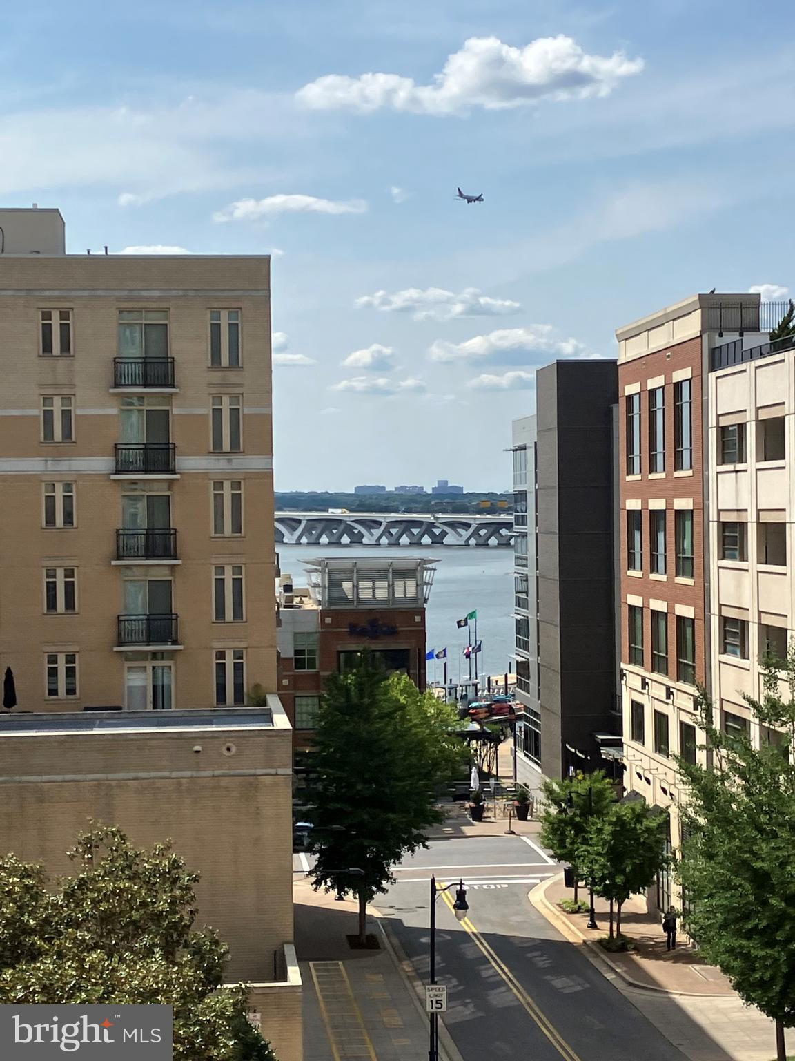 ONE NATIONAL HARBOR CONDOMINIUM - Residential