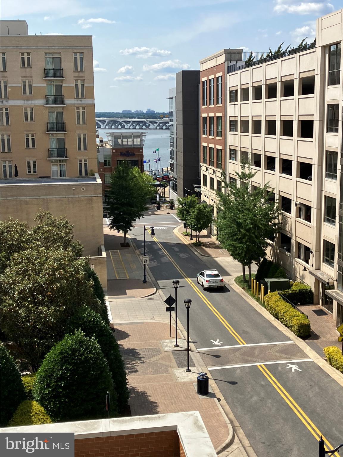 ONE NATIONAL HARBOR CONDOMINIUM - Residential