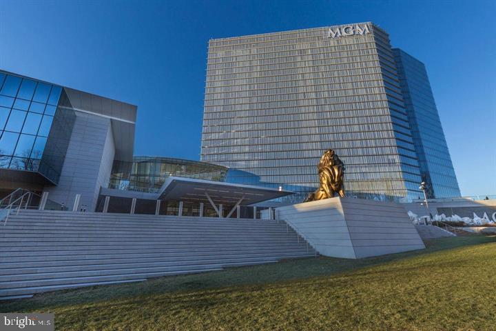 ONE NATIONAL HARBOR CONDOMINIUM - Residential