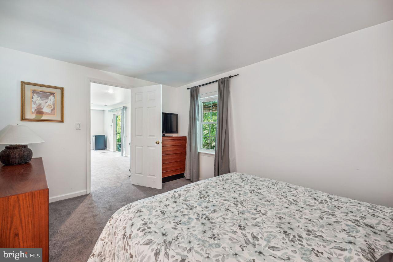 HICKORY CREEK - Residential