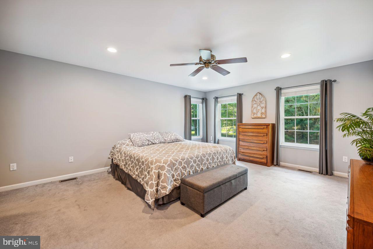 HICKORY CREEK - Residential