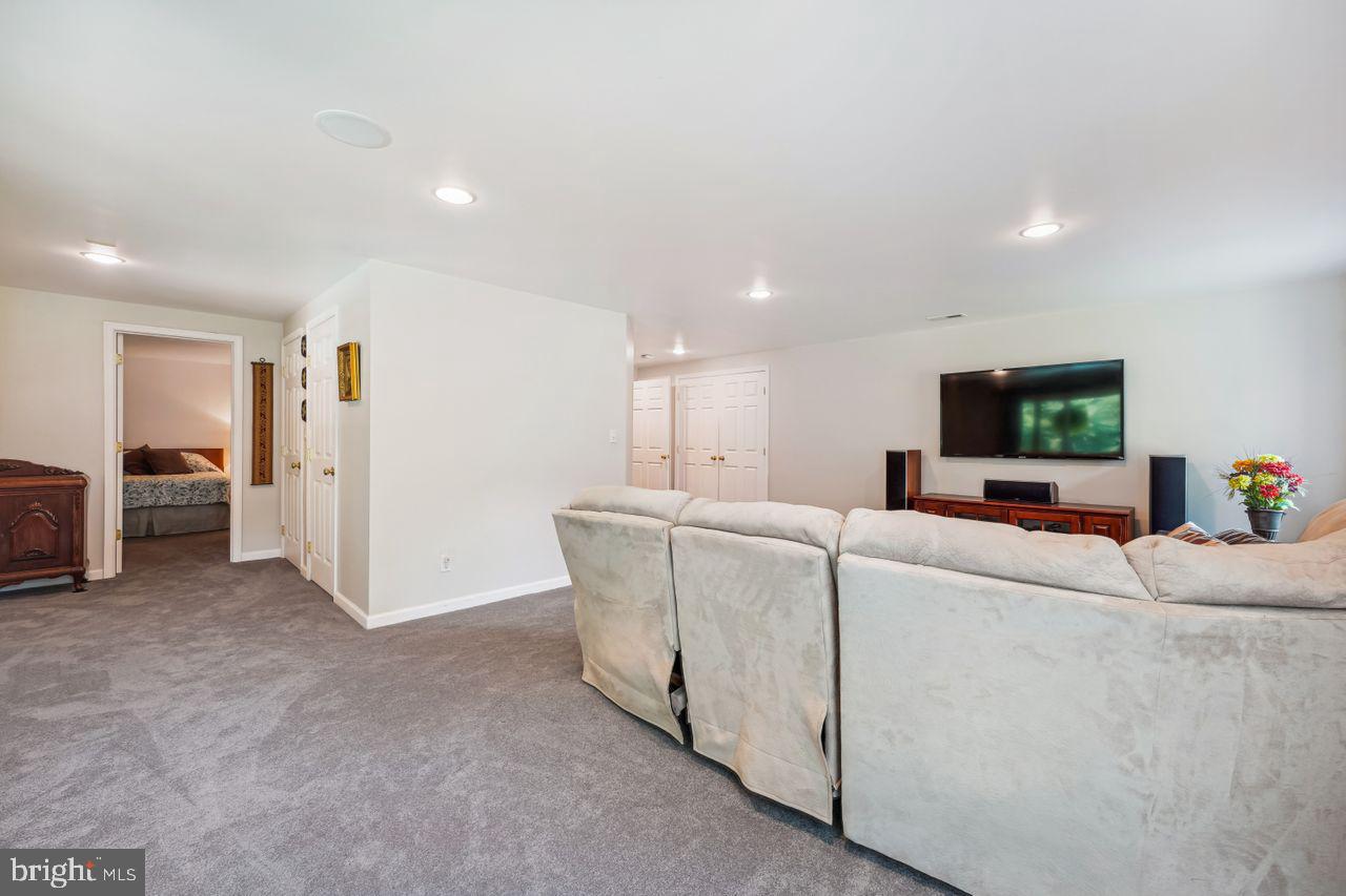 HICKORY CREEK - Residential