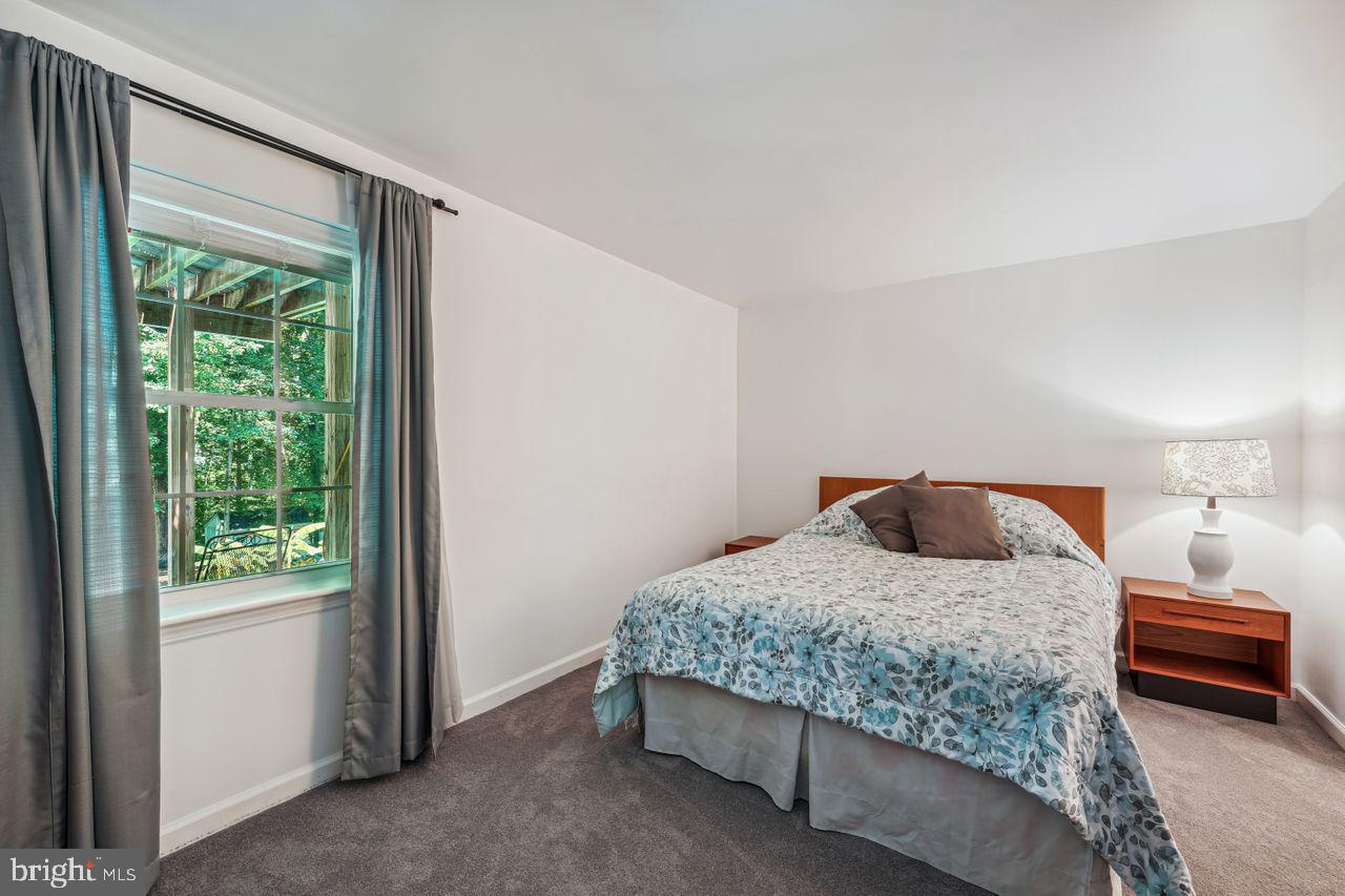 HICKORY CREEK - Residential