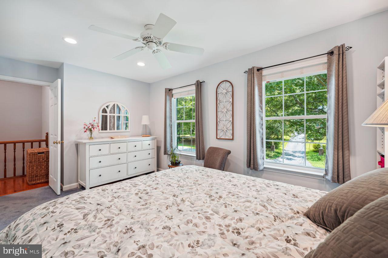 HICKORY CREEK - Residential