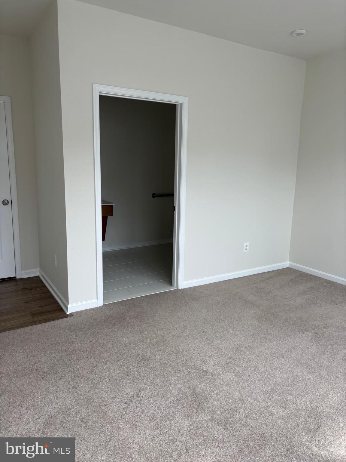 EMBREY MILL - Residential Lease