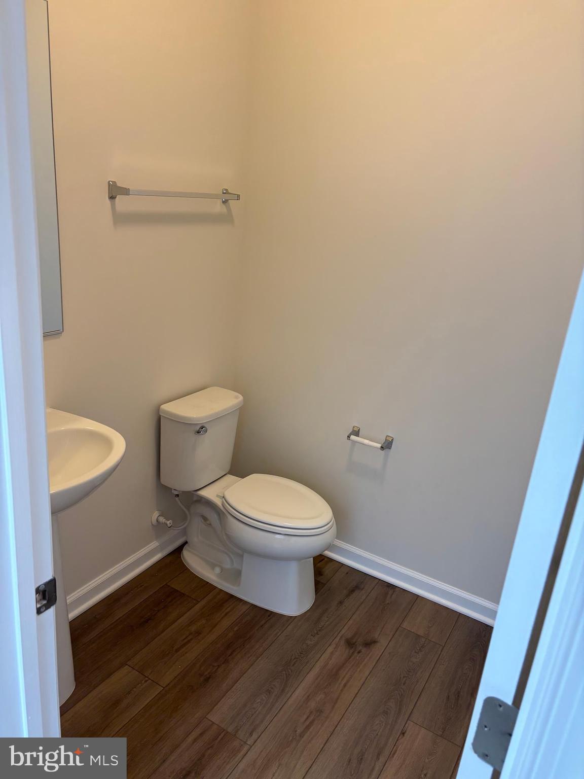 EMBREY MILL - Residential Lease