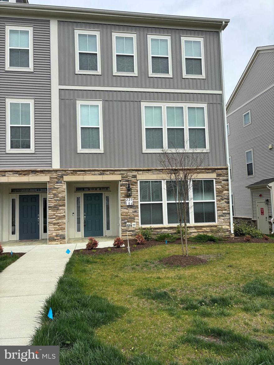 Embrey Mill’s everything lifestyle rises to any occasion. These townhomes come with a two-car garage, paved driveway, and a deck. You will fall in love from the moment you walk in. This is an end unit full of natural light, spacious, and has a wonderfully appointed kitchen with stainless steel appliances, a center island, and a pantry. The kitchen is the center of the home and will make entertaining a breeze. The owner's suite has its own en-suite bath with a double vanity and a large walk-in shower. Two more bedrooms, another full bath, and the laundry area finish the upper level. All of this plus a separate office, featuring its own entrance and a half bath. Enjoy the peace and quiet as you work from home.
Applications on the fredericksburg Area Rentals website.