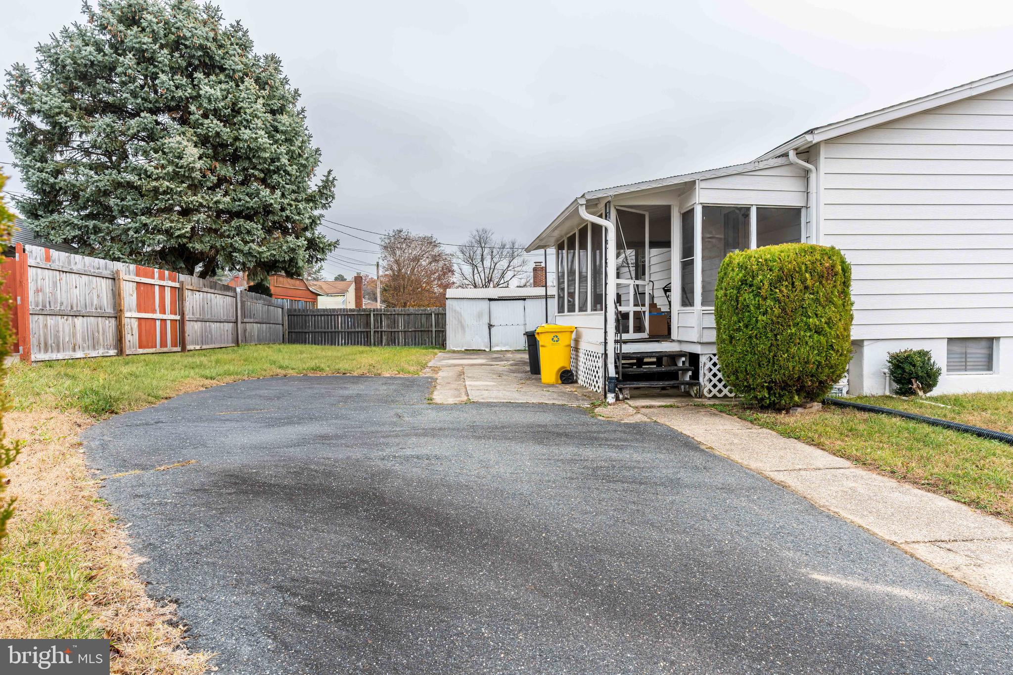 WELLINGTON - Residential