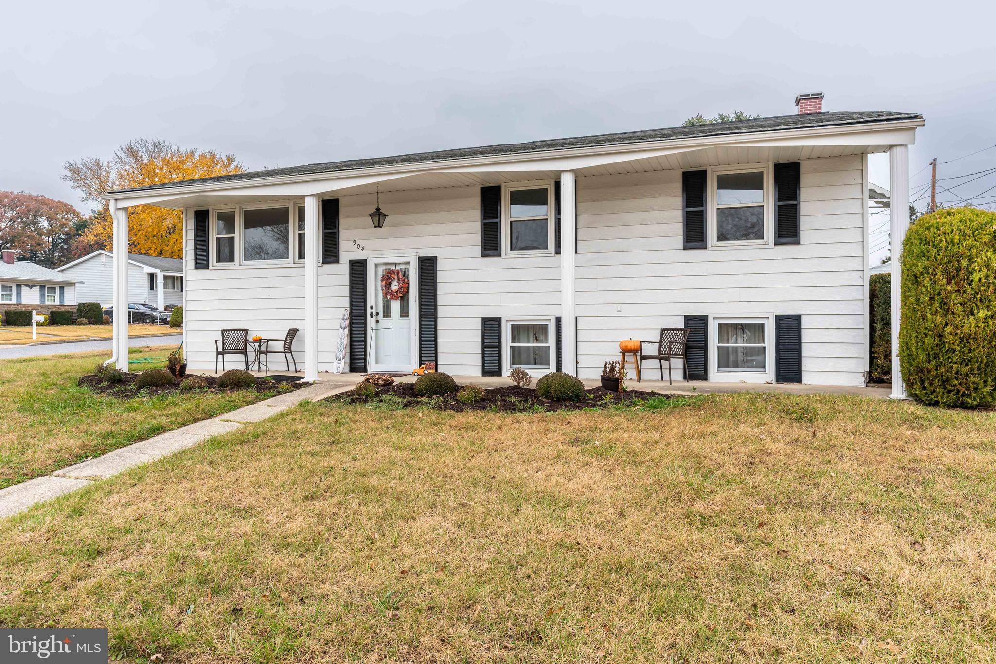 904 PLEASANTVILLE DRIVE