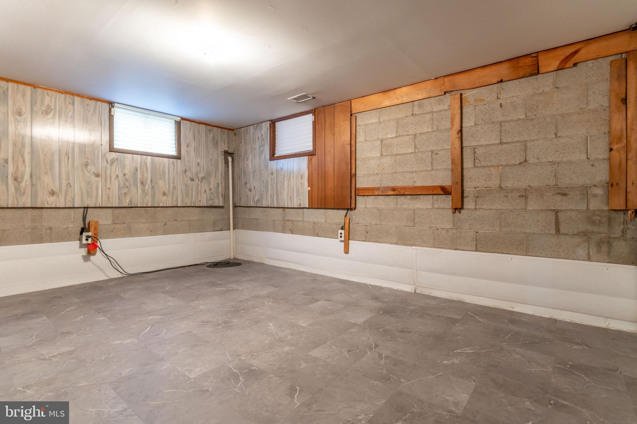 WELLINGTON - Residential