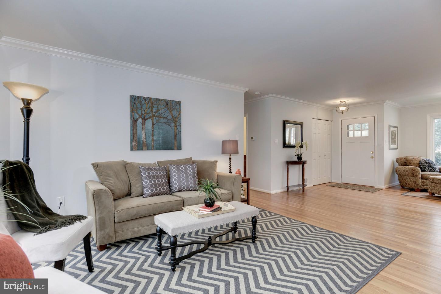 102 JAMES DRIVE SW