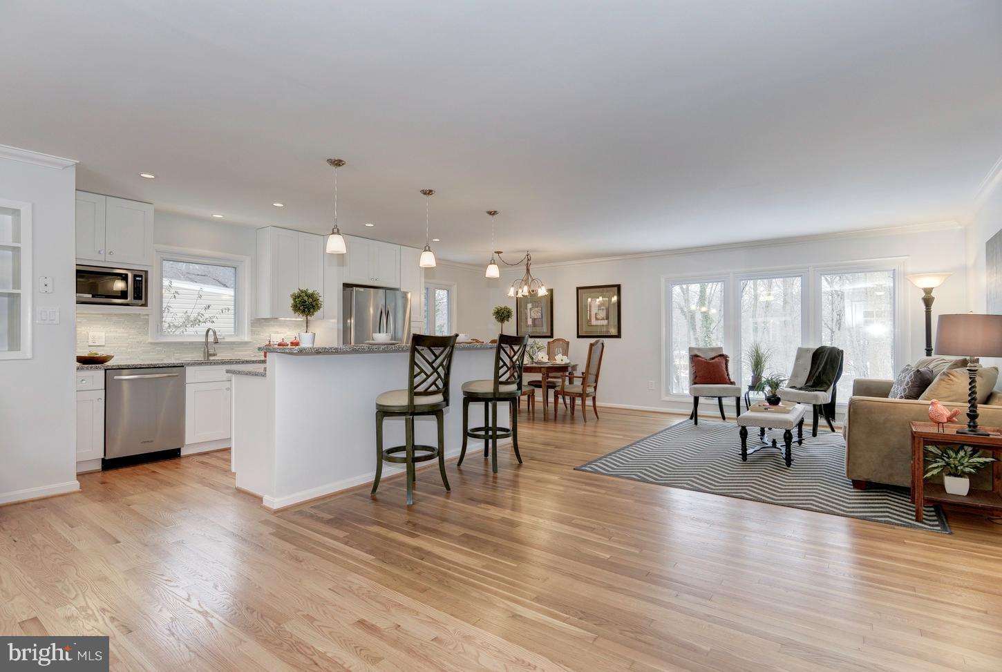102 JAMES DRIVE SW