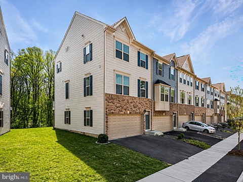 Townhouse For Rent - 19753 Green Village Drive<br/> MONTGOMERY VILLAGE, MD 20886