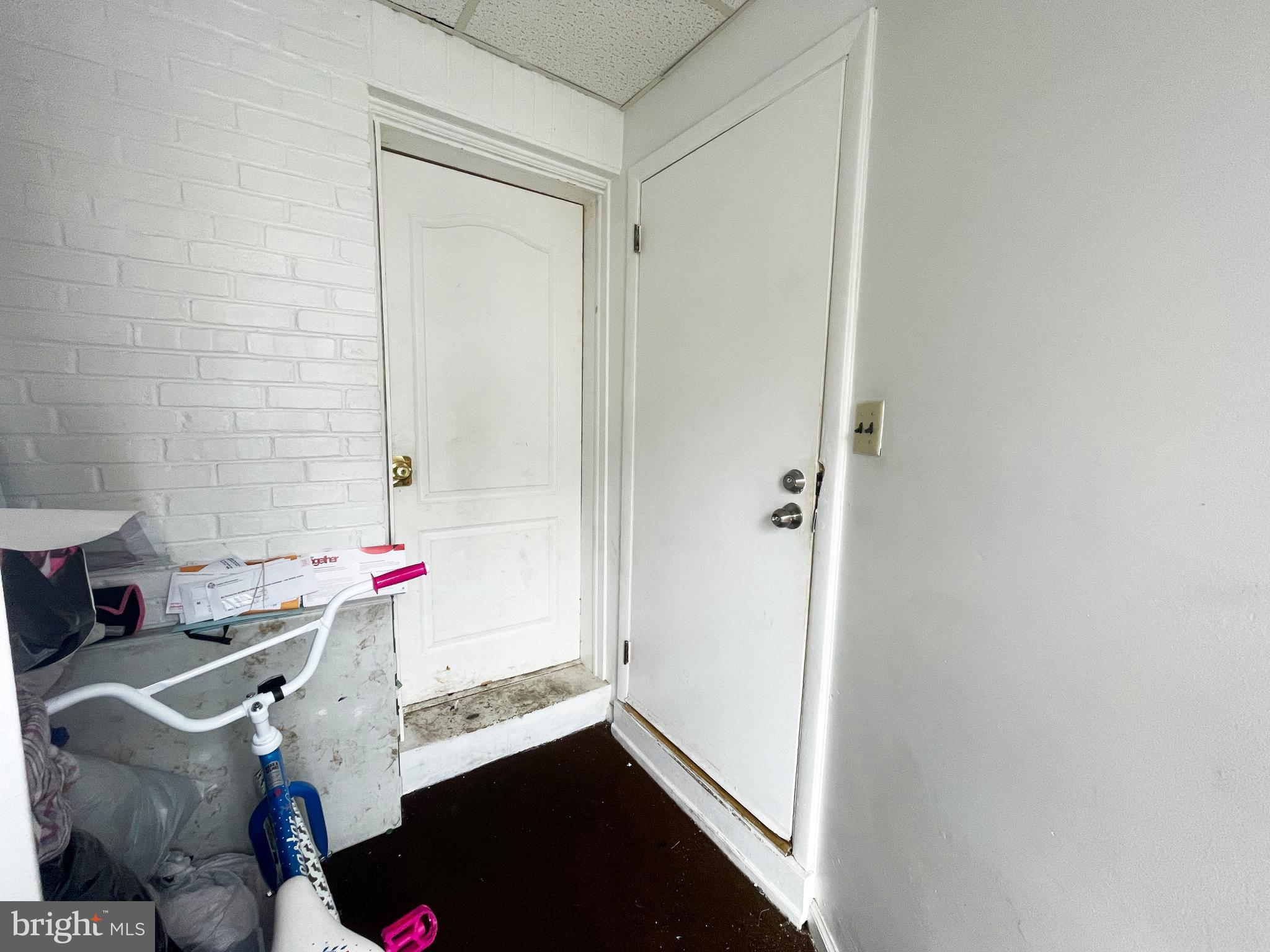 ELMWOOD PARK - Residential Income