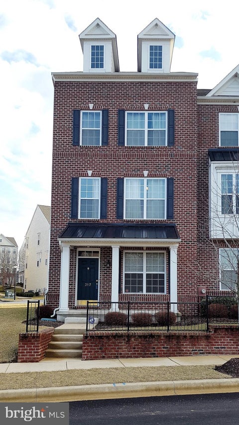 Townhouse For Rent - 317 Lenape Way<br/> CLAYMONT, DE 19703
