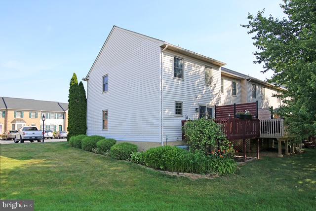 525 COBBLESTONE LANE