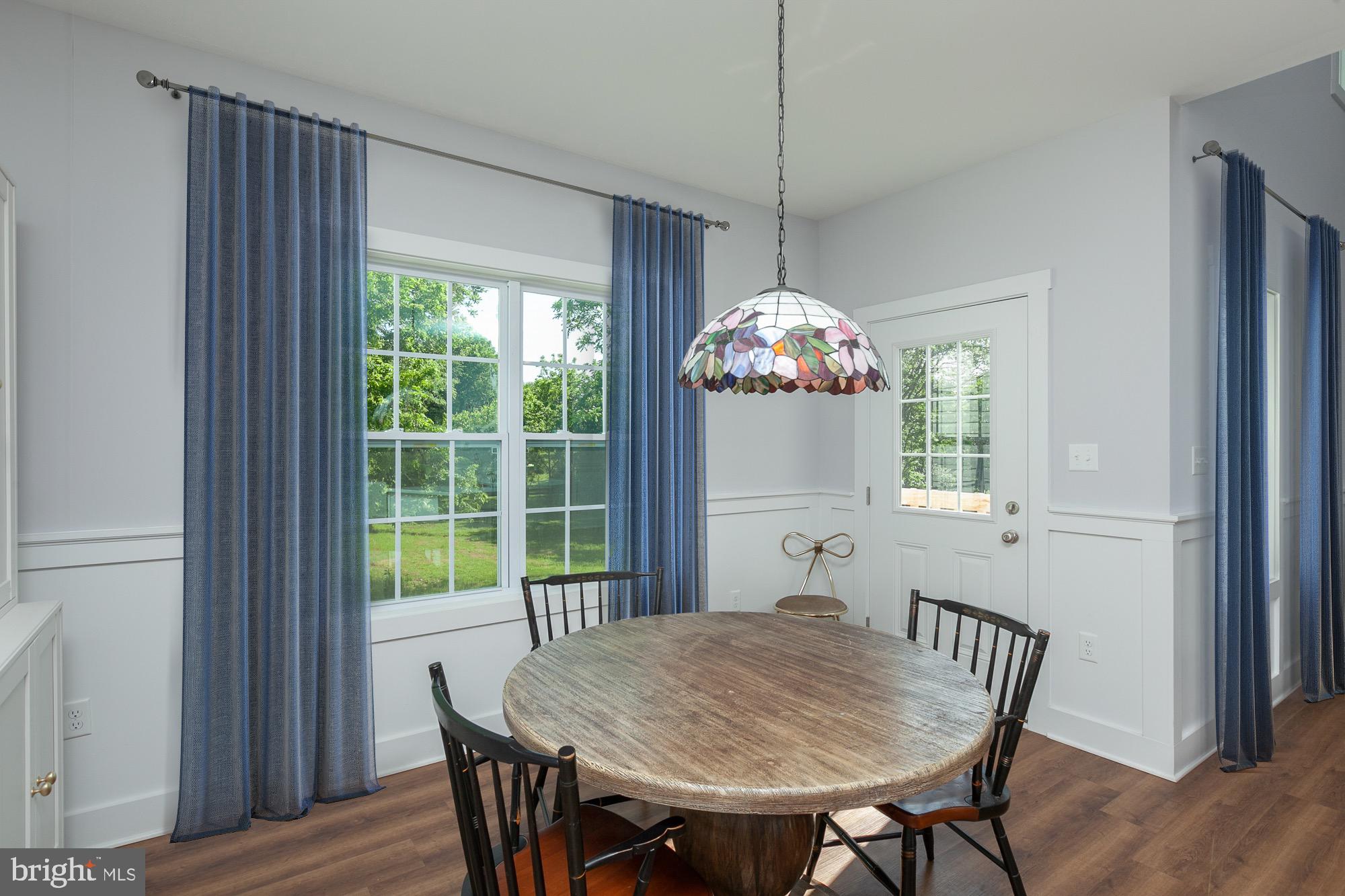 PEMBROKE GROVE - Residential