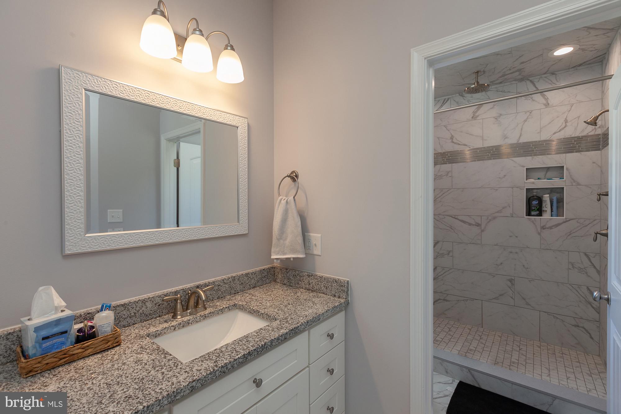 PEMBROKE GROVE - Residential