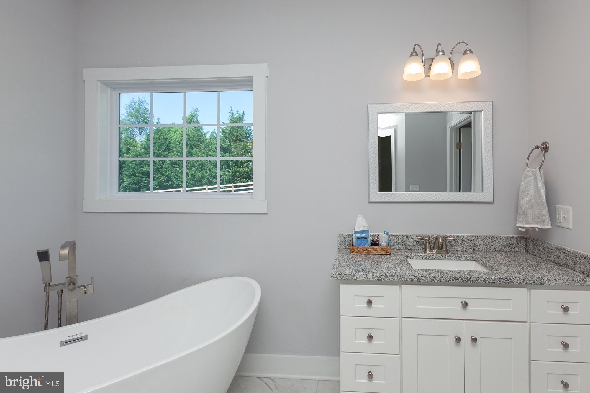 PEMBROKE GROVE - Residential