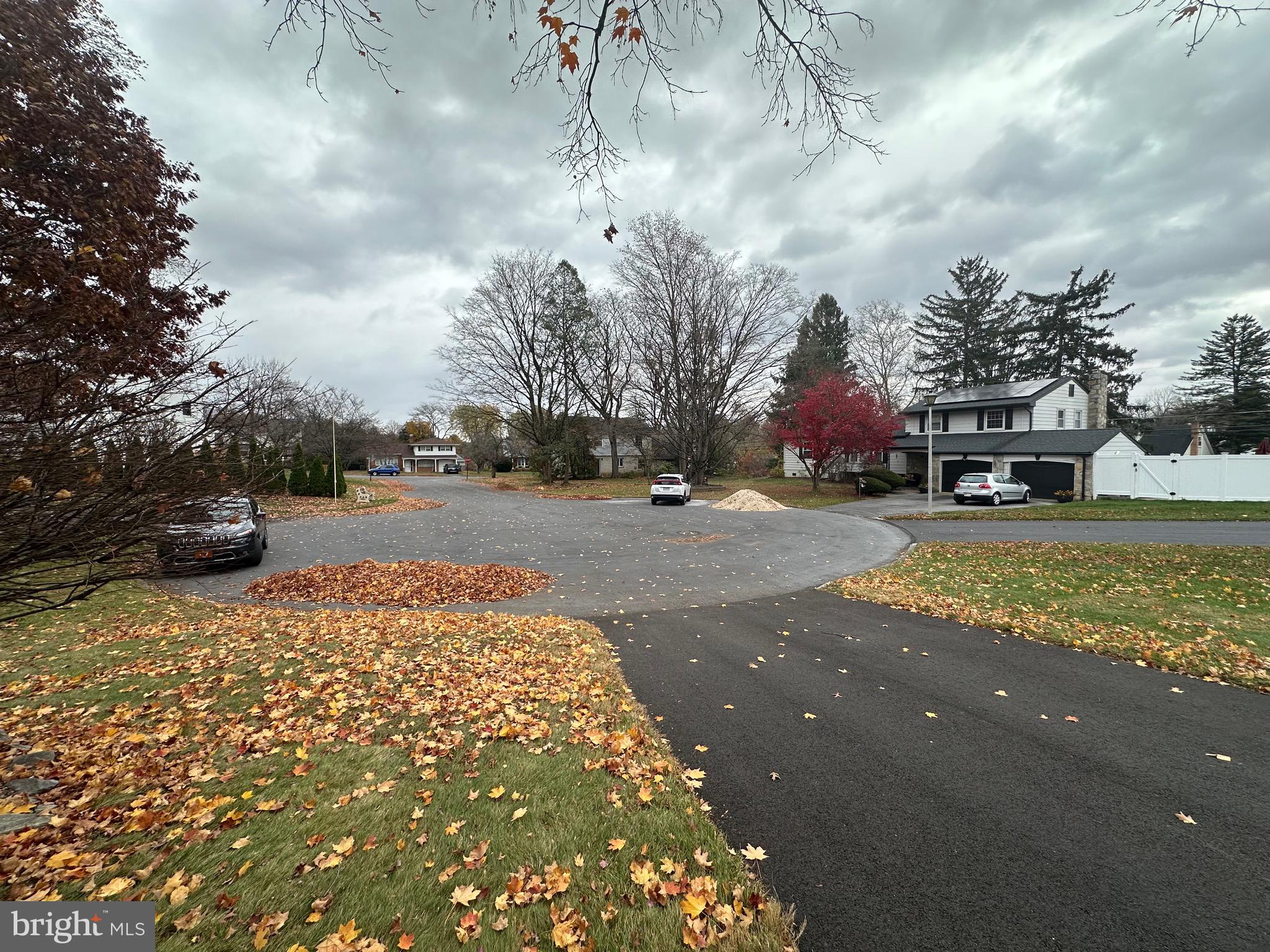 SAGAMORE HILLS - Residential