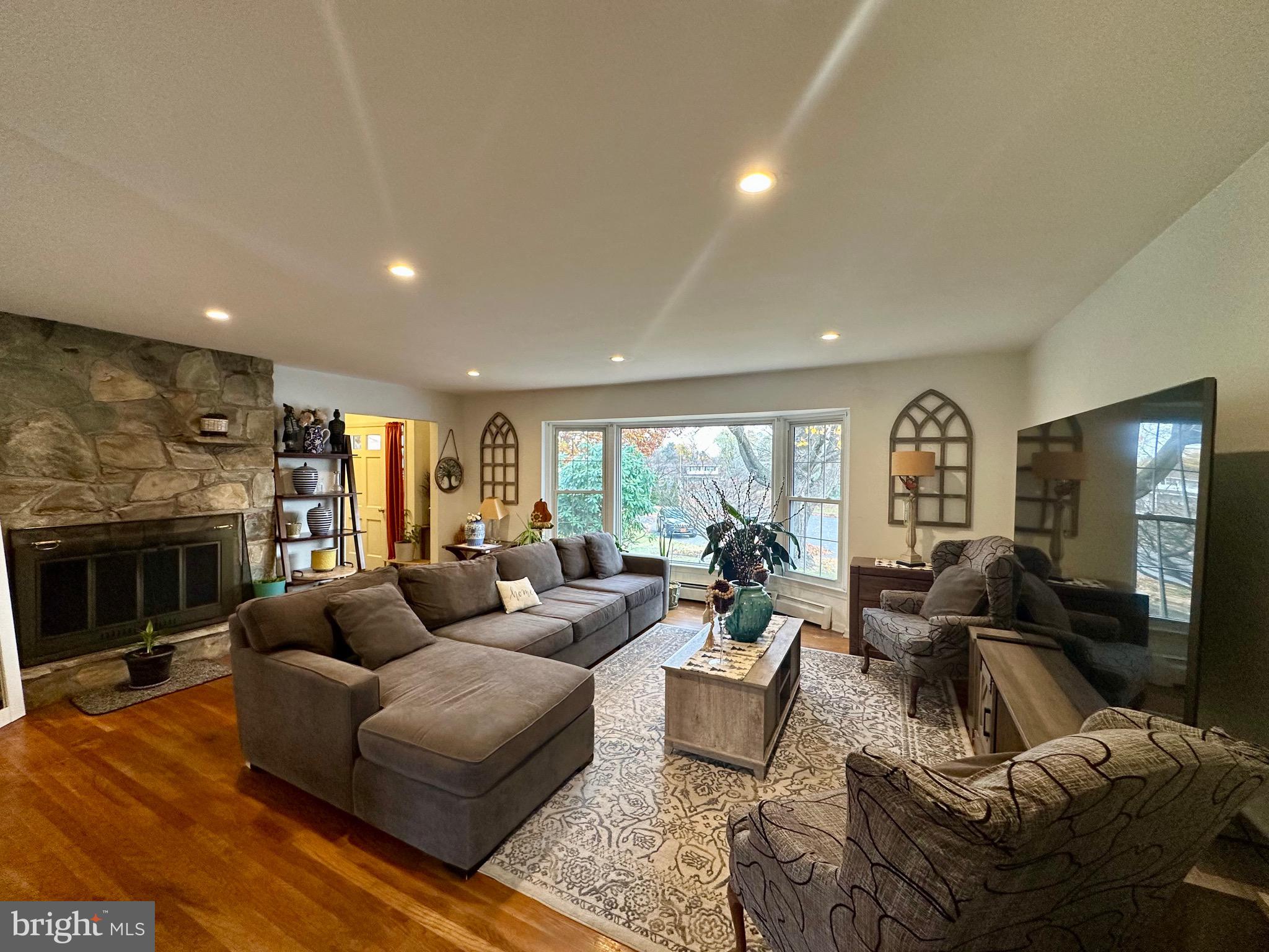 SAGAMORE HILLS - Residential