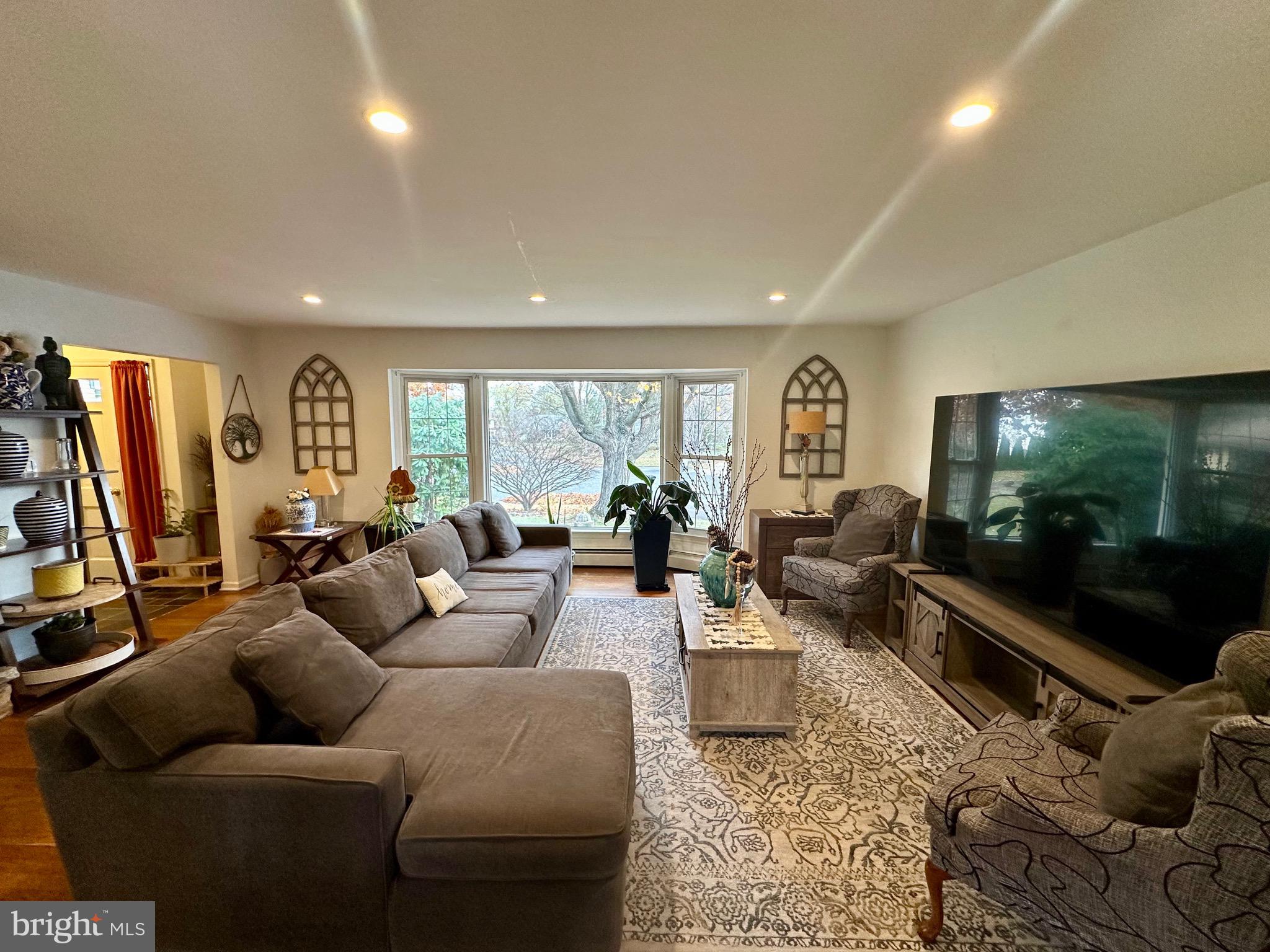 SAGAMORE HILLS - Residential