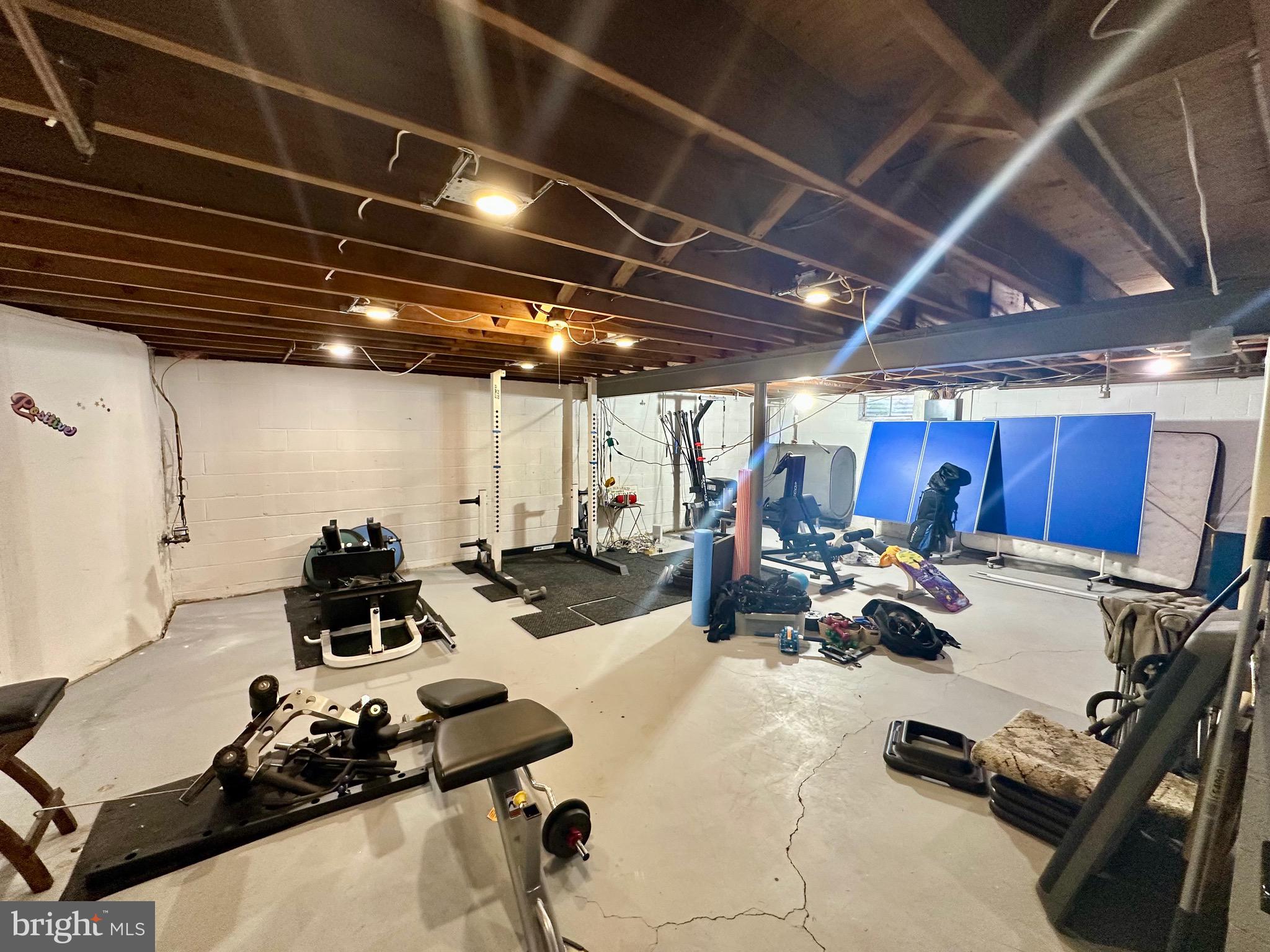 SAGAMORE HILLS - Residential