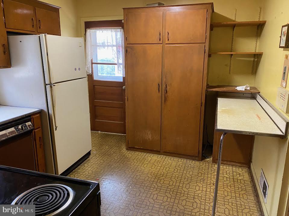 WADE-MAR ESTATES - Residential